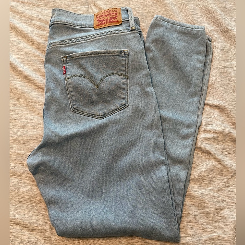 Levi’s 720 High Rise Skinny Jeans